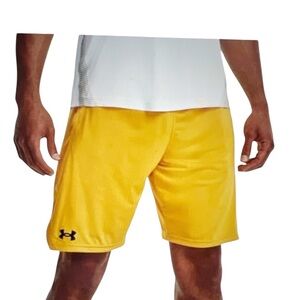 Under Armour Yelloworange Athletic Shorts Lightweight 9”